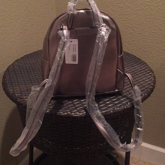 Brand new! Guess Zayn Backpack! - Picture 4 of 8